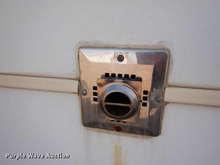 image for item IQ9603 2008 Keystone Montana  camper