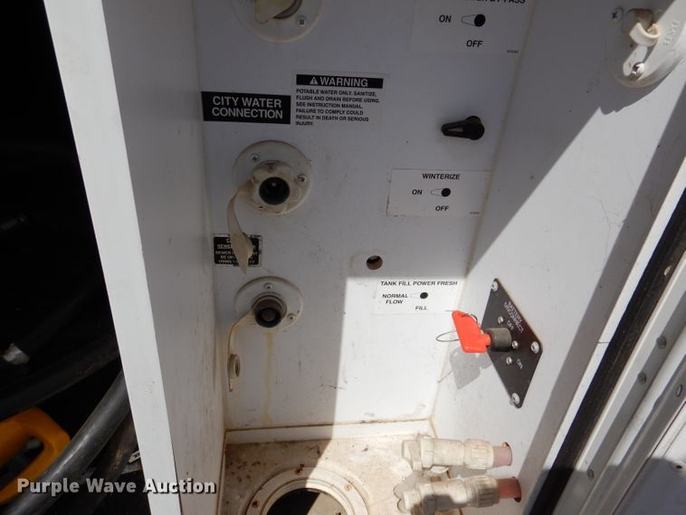 image for item IQ9603 2008 Keystone Montana  camper