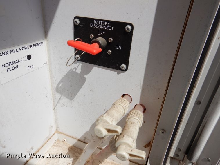 image for item IQ9603 2008 Keystone Montana  camper