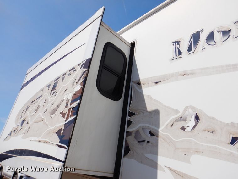 image for item IQ9603 2008 Keystone Montana  camper