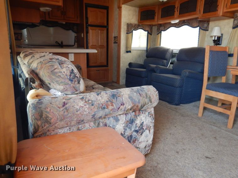 image for item IQ9603 2008 Keystone Montana  camper