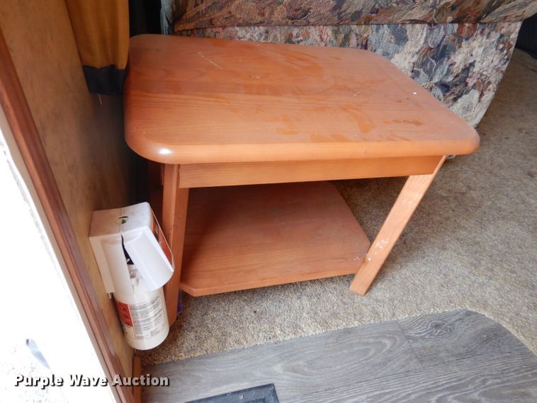 image for item IQ9603 2008 Keystone Montana  camper