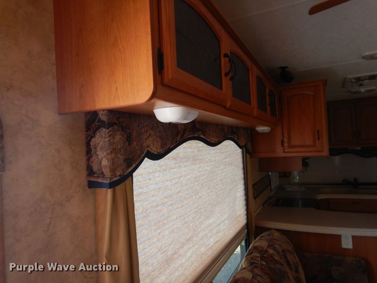 image for item IQ9603 2008 Keystone Montana  camper