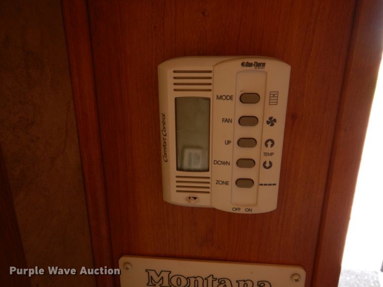 image for item IQ9603 2008 Keystone Montana  camper