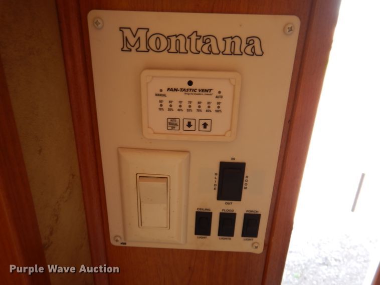 image for item IQ9603 2008 Keystone Montana  camper