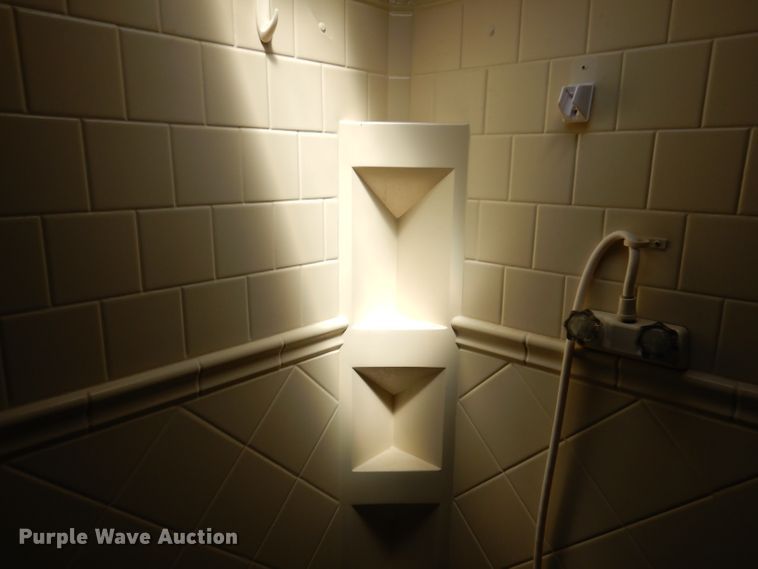 image for item IQ9603 2008 Keystone Montana  camper