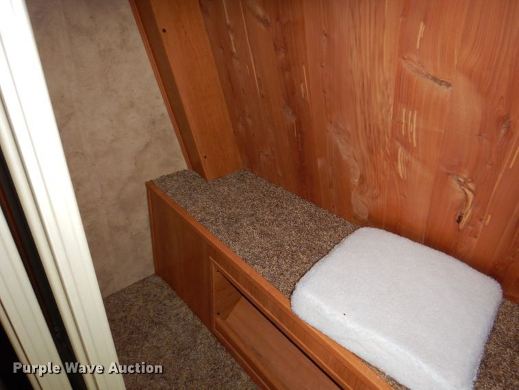 image for item IQ9603 2008 Keystone Montana  camper