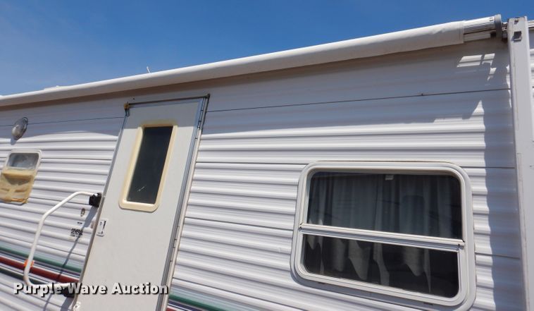 image for item IQ9604 2001 Timberland  camper