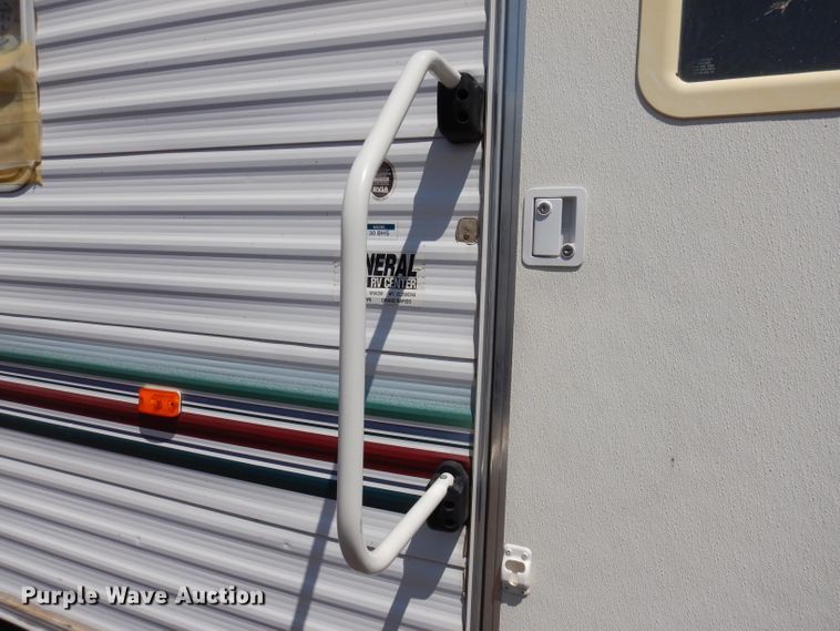 image for item IQ9604 2001 Timberland  camper