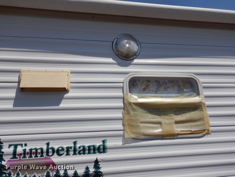 image for item IQ9604 2001 Timberland  camper