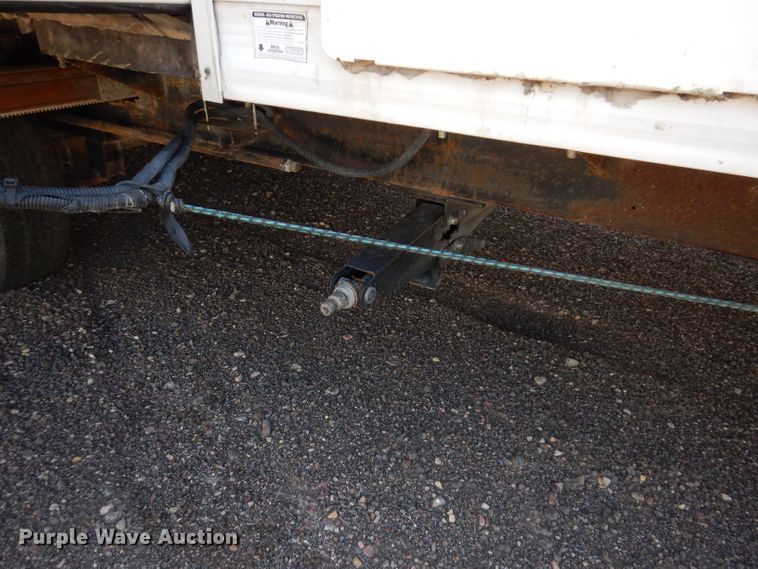 image for item IQ9604 2001 Timberland  camper