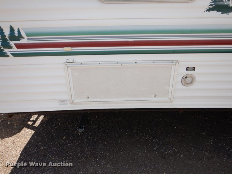 image for item IQ9604 2001 Timberland  camper