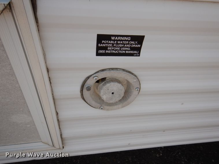 image for item IQ9604 2001 Timberland  camper