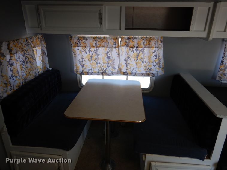 image for item IQ9604 2001 Timberland  camper