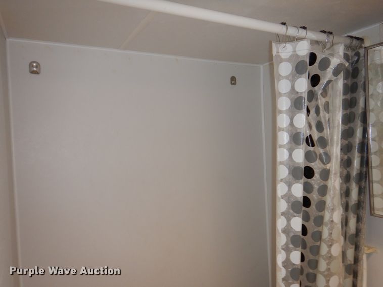 image for item IQ9604 2001 Timberland  camper