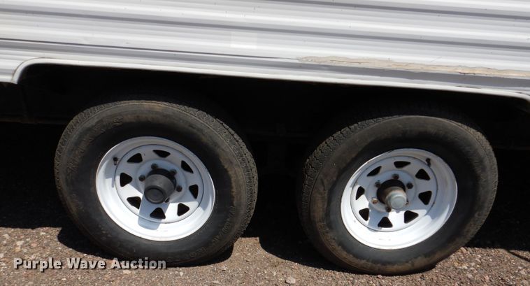 image for item IQ9604 2001 Timberland  camper