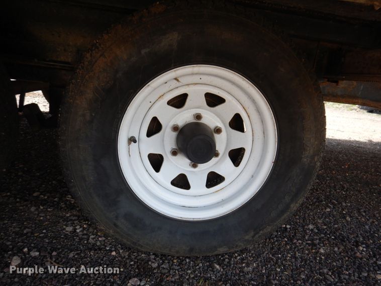 image for item IQ9604 2001 Timberland  camper