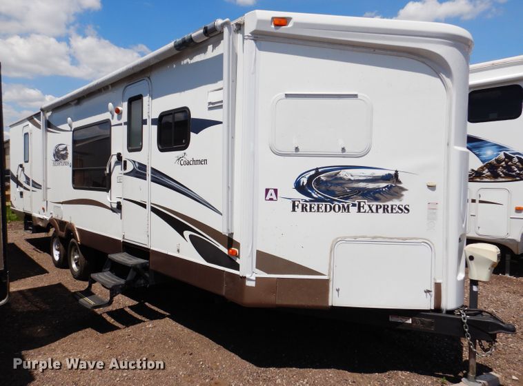 image for item IQ9605 2012 Forrest River Freedom Express  camper