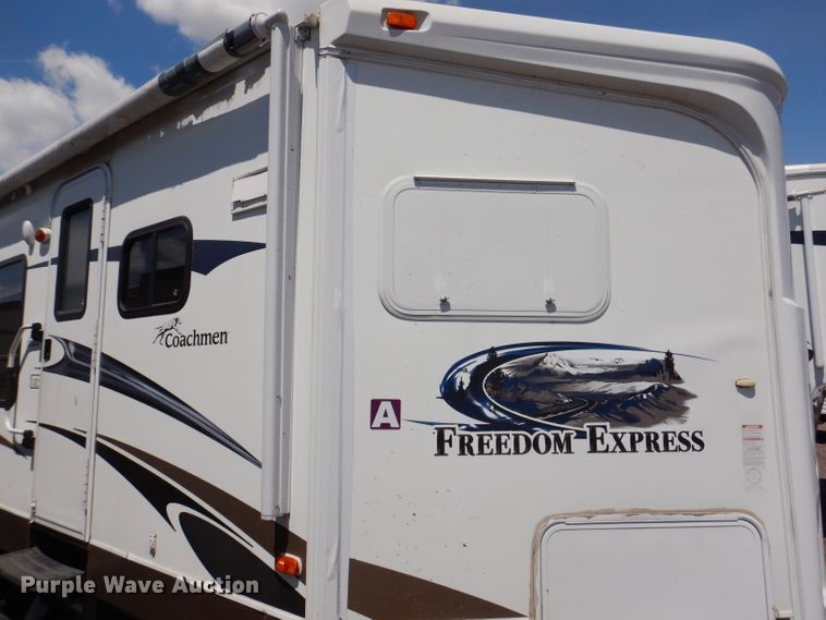 image for item IQ9605 2012 Forrest River Freedom Express  camper