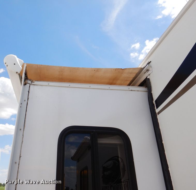 image for item IQ9605 2012 Forrest River Freedom Express  camper