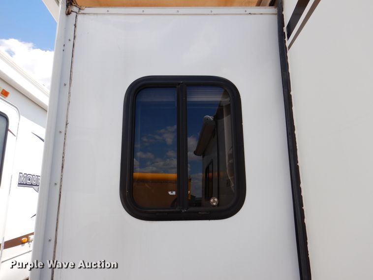 image for item IQ9605 2012 Forrest River Freedom Express  camper