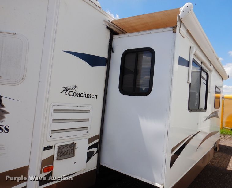 image for item IQ9605 2012 Forrest River Freedom Express  camper