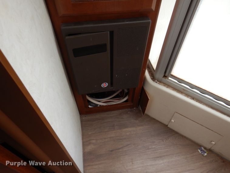 image for item IQ9605 2012 Forrest River Freedom Express  camper