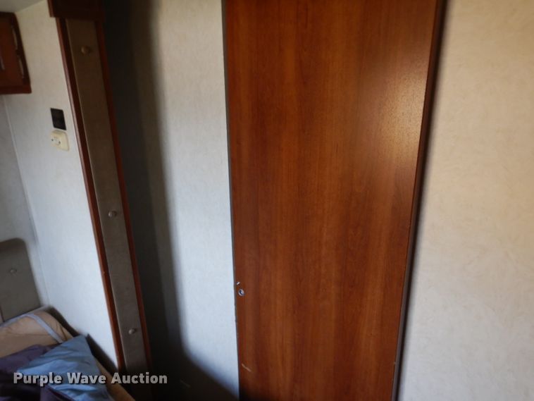 image for item IQ9605 2012 Forrest River Freedom Express  camper