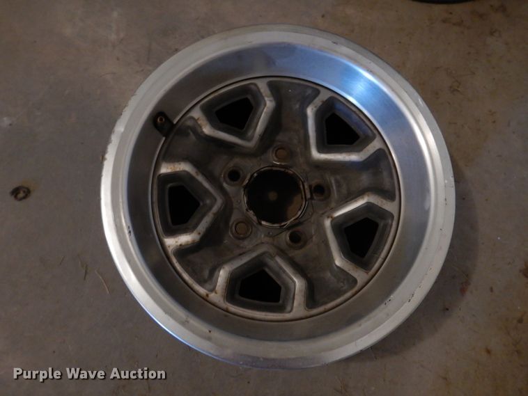 image for item IQ9610 1985 Chevrolet El Camino SS