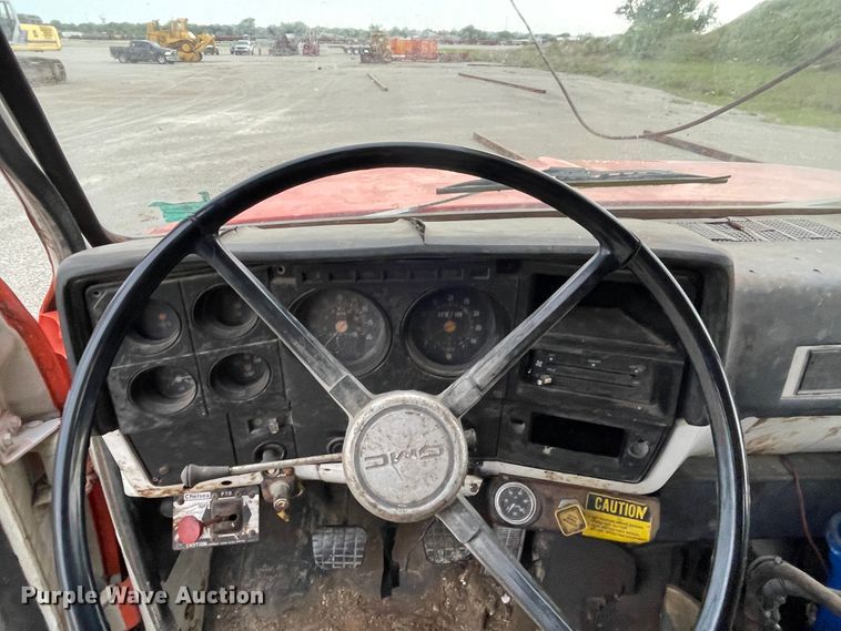 image for item IR9508 1982 GMC C6000  pulling unit