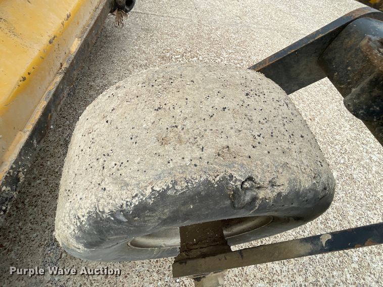 image for item IR9897 2013 Hustler Super Z  ZTR lawn mower