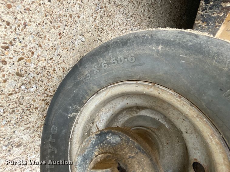 image for item IR9897 2013 Hustler Super Z  ZTR lawn mower