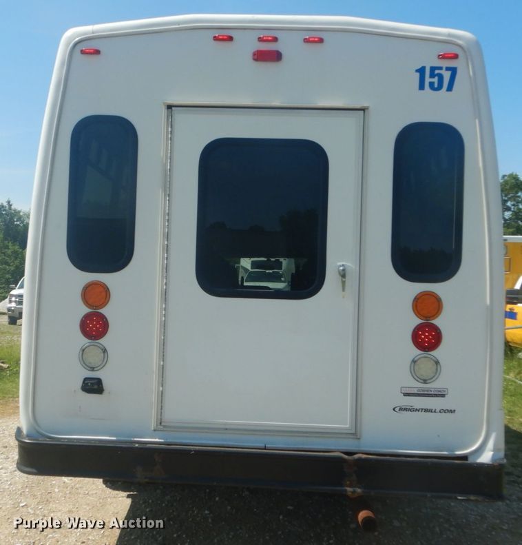 image for item IT9111 2012 Ford Econoline E450  shuttle bus