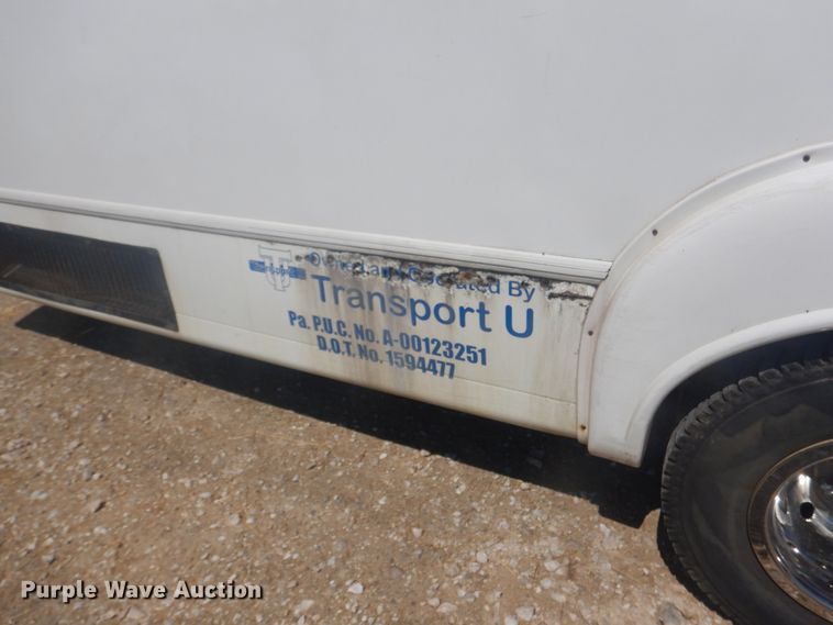 image for item IT9111 2012 Ford Econoline E450  shuttle bus