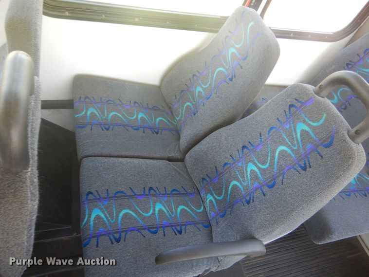 image for item IT9111 2012 Ford Econoline E450  shuttle bus