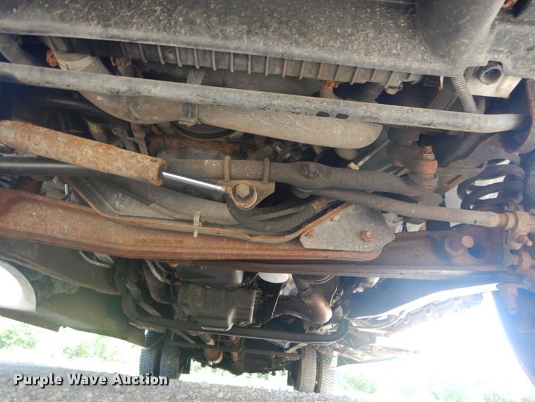 image for item IT9111 2012 Ford Econoline E450  shuttle bus