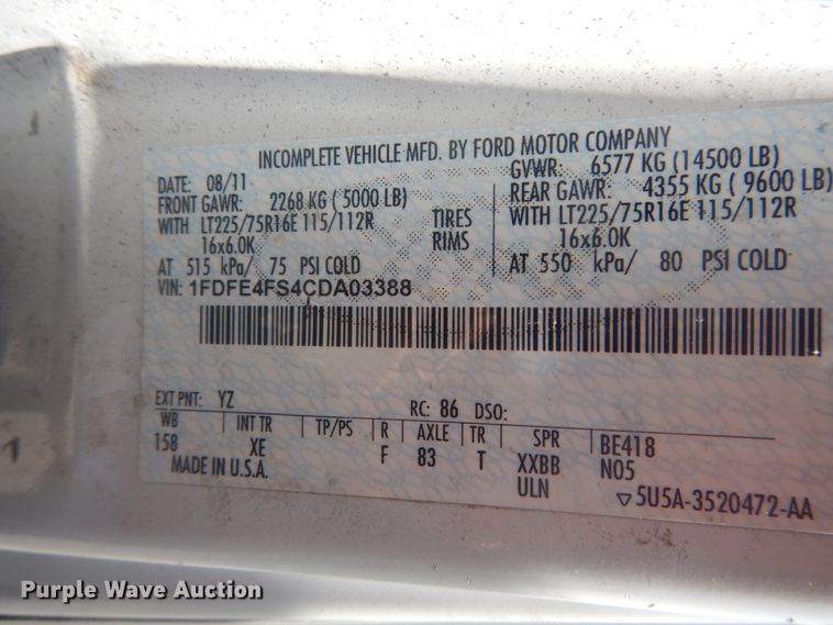 image for item IT9111 2012 Ford Econoline E450  shuttle bus