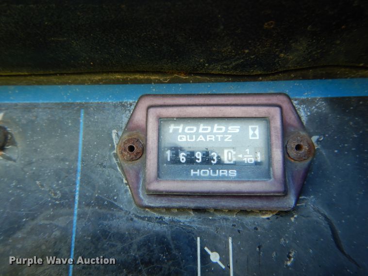 image for item IT9117 2006 Ford F350 SuperDuty  utility bed pickup truck