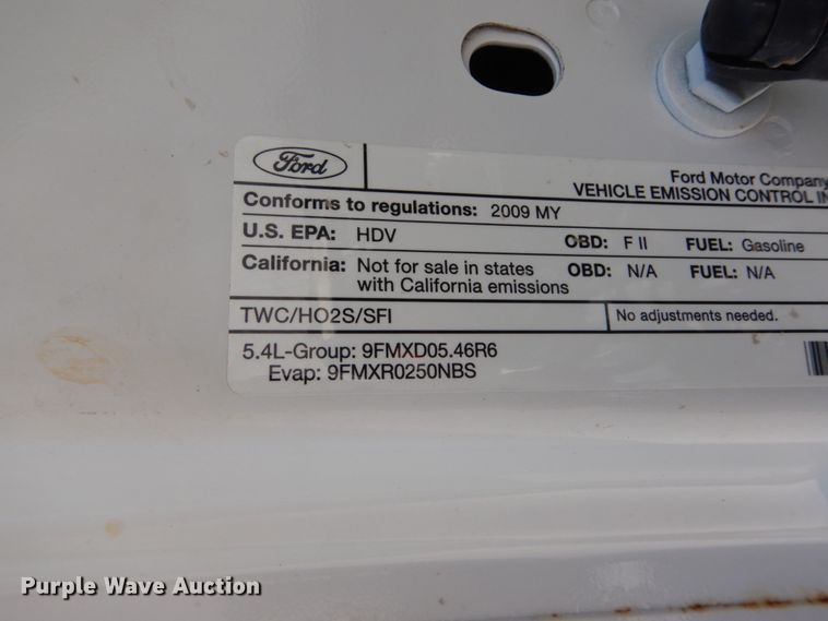 image for item IT9121 2009 Ford F250 Super Duty  Crew Cab pickup truck