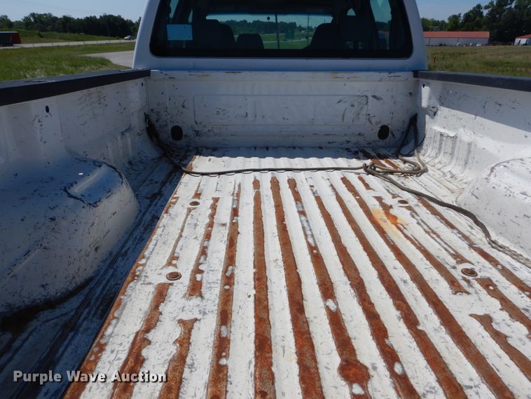 image for item IT9121 2009 Ford F250 Super Duty  Crew Cab pickup truck