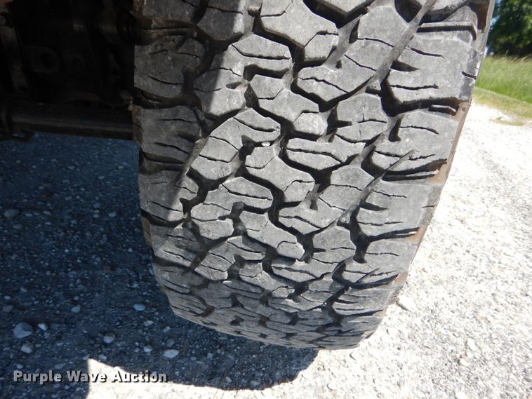 image for item IT9121 2009 Ford F250 Super Duty  Crew Cab pickup truck