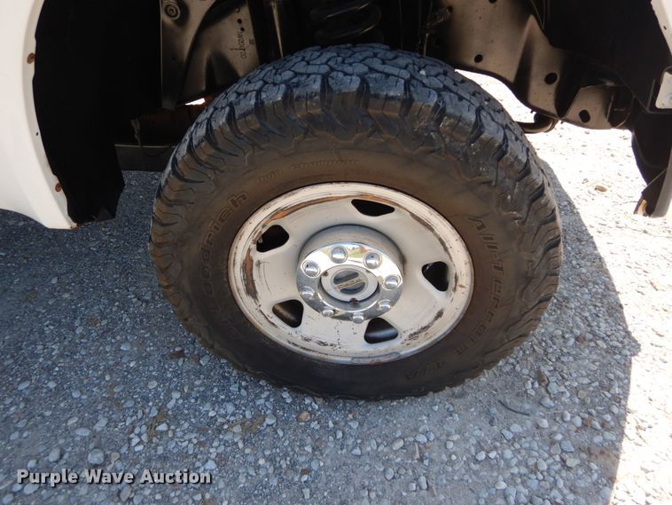 image for item IT9121 2009 Ford F250 Super Duty  Crew Cab pickup truck