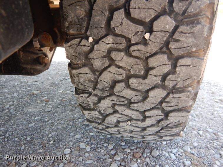 image for item IT9121 2009 Ford F250 Super Duty  Crew Cab pickup truck