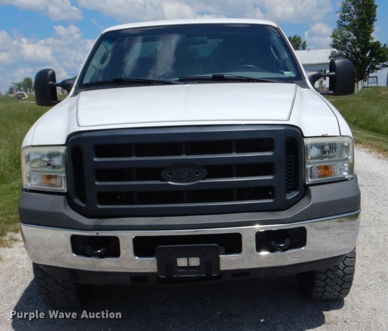 image for item IT9122 2007 Ford F350 SuperDuty  SuperCab pickup truck