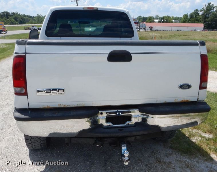 image for item IT9122 2007 Ford F350 SuperDuty  SuperCab pickup truck