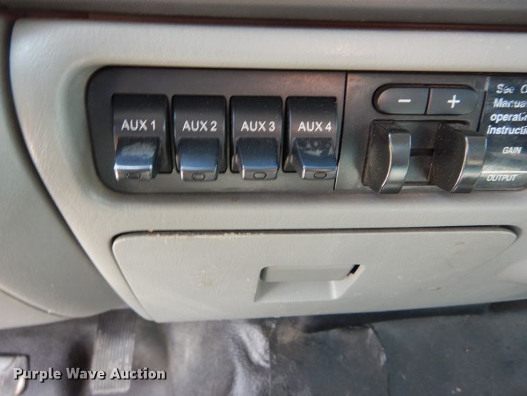 image for item IT9122 2007 Ford F350 SuperDuty  SuperCab pickup truck