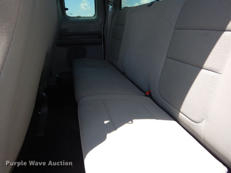 image for item IT9122 2007 Ford F350 SuperDuty  SuperCab pickup truck