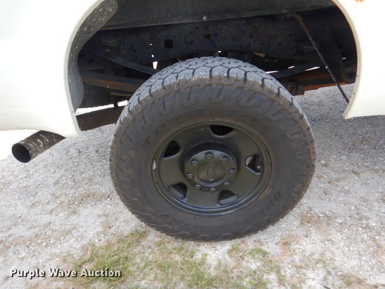 image for item IT9122 2007 Ford F350 SuperDuty  SuperCab pickup truck
