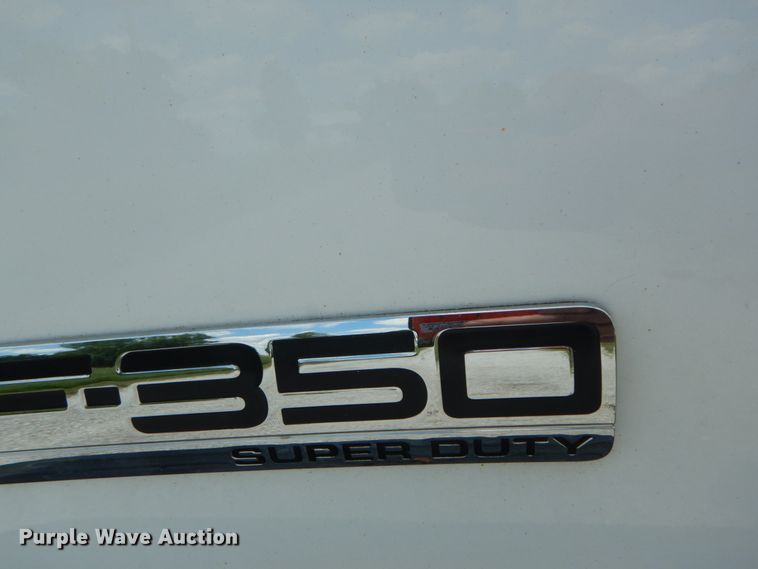 image for item IT9122 2007 Ford F350 SuperDuty  SuperCab pickup truck