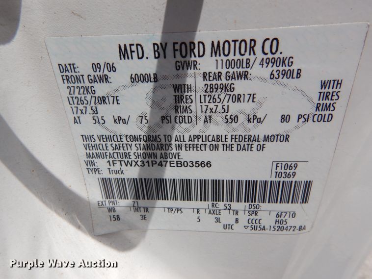 image for item IT9122 2007 Ford F350 SuperDuty  SuperCab pickup truck